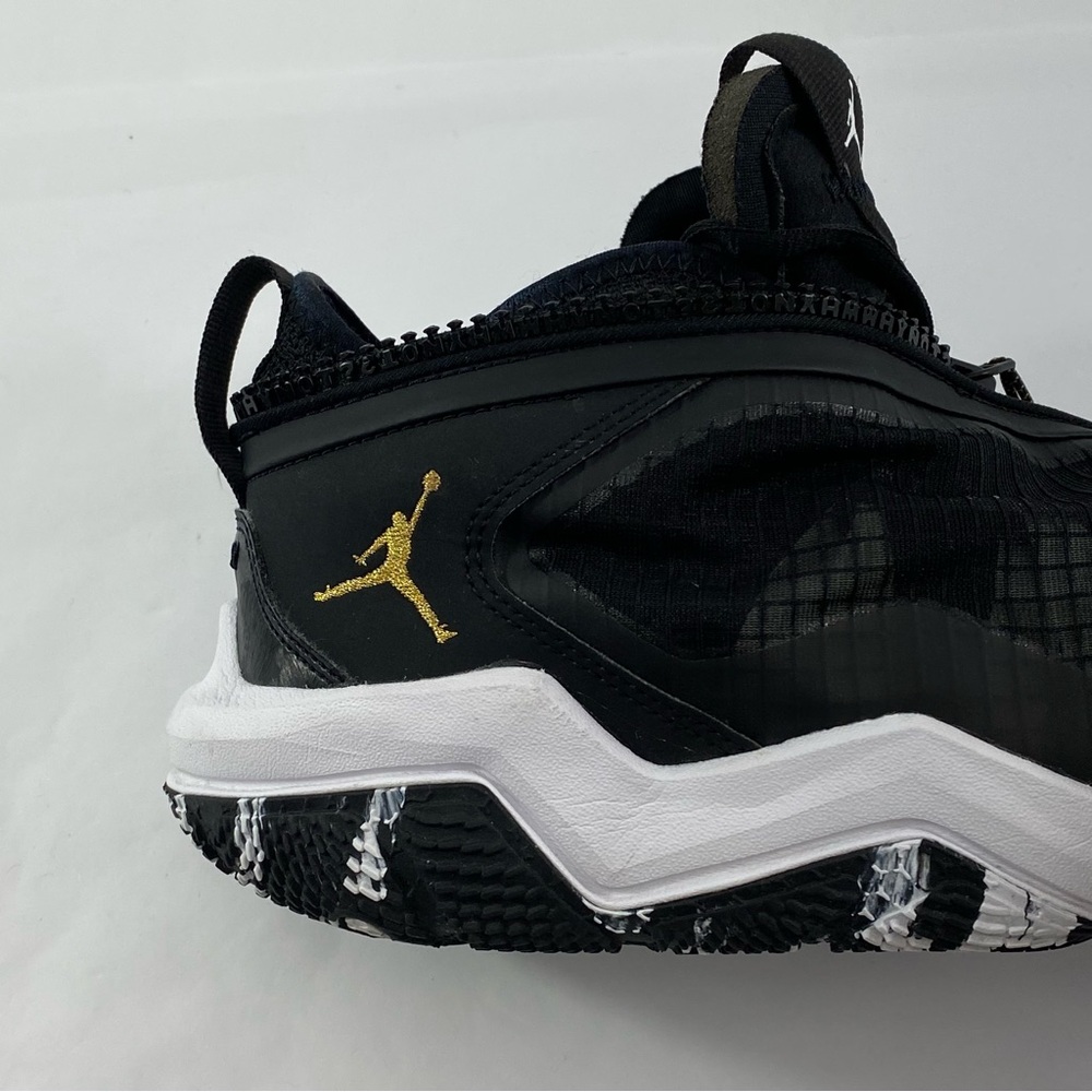 JORDAN Why Not Zero 0.6 Black Gold White Men’s 9 Basketball Sneakers DO7189-071 - Picture 14 of 16